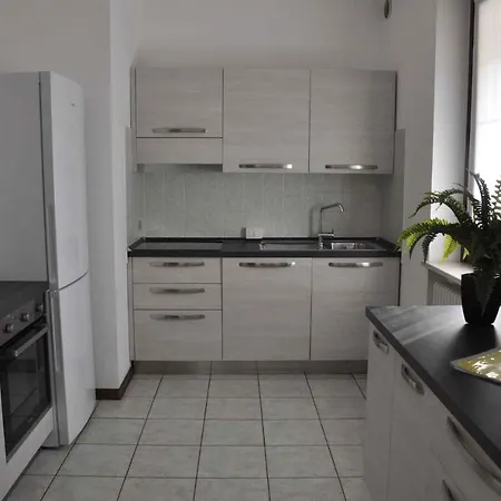 Apartment Di Lazise/gardasee 26307 *